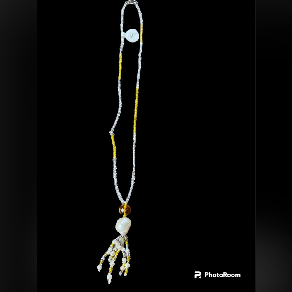 -Beads & Pearl necklace artisan